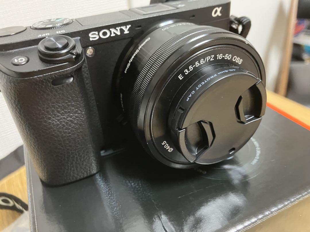 SONY α6300 ミラーレス一眼パワーズームレンズキット　USB電源おまけ SONY α6300 ミラーレス一眼パワーズームレンズキット USB電源おまけ