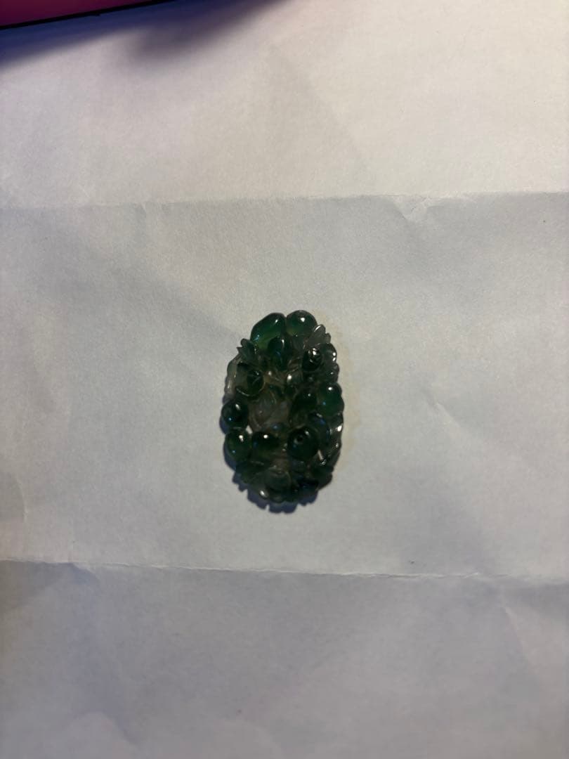 翡翠 卵型 帯留め ビーズ状デザイン