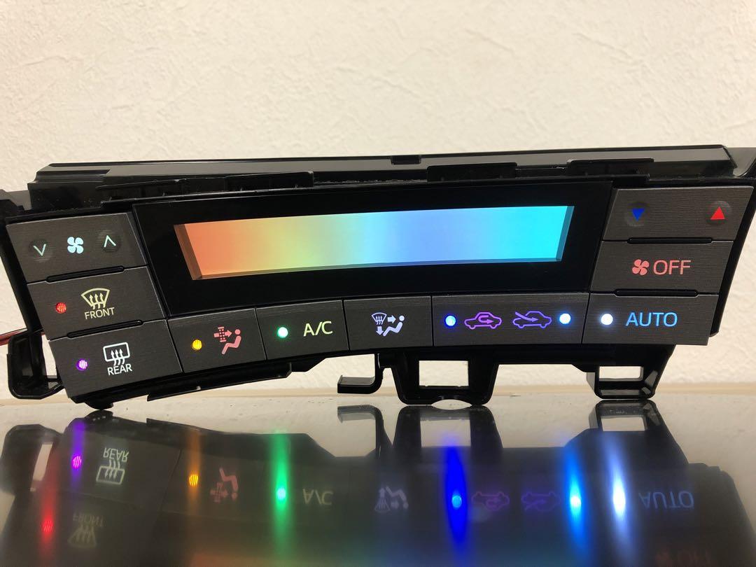 自動色変化仕様 ZVW30 プリウス 前期 ステアリングスイッチ LED打ち替え 自動色変化仕様 ZVW30 プリウス 前期 ステアリングスイッチ LED