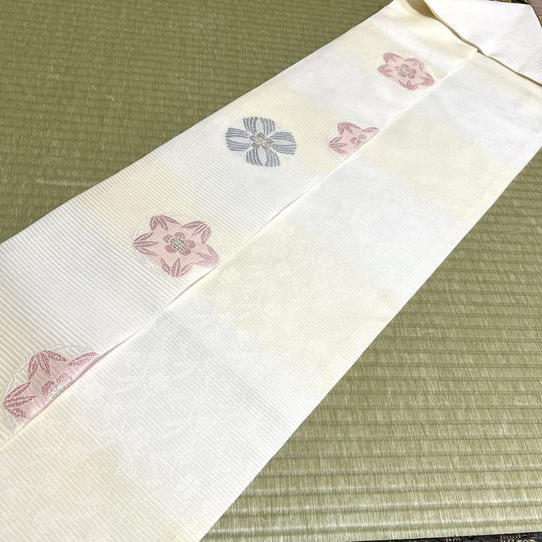 新品未使用品　西陣織【佐々木染織物】正絹　夏の絽の名古屋帯《生成り　刺繍　花》