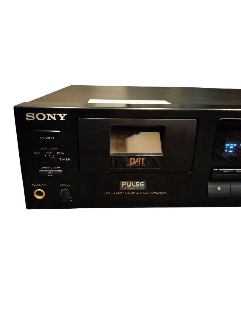 SONY DTC-690