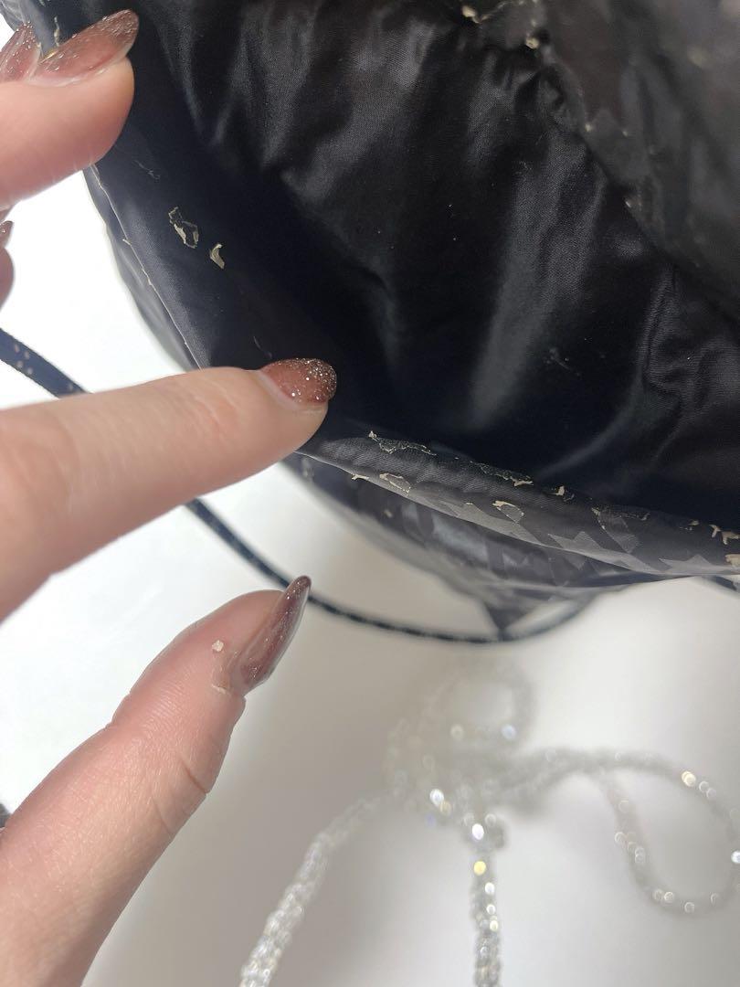モンクレール サコッシュ　フラグメント