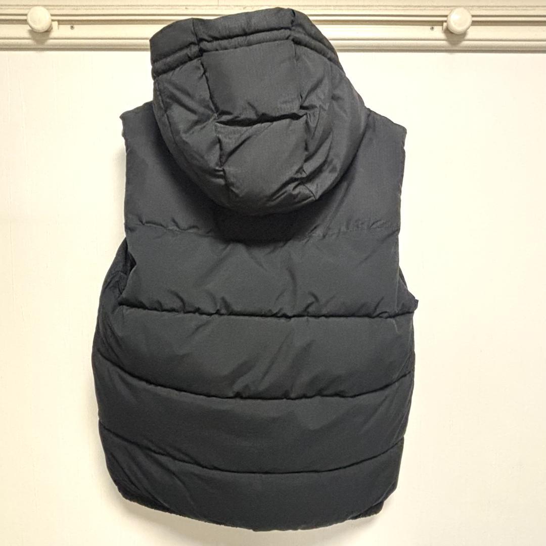 【ZARA】ナイロン フード付き中綿ベスト - Black 【ZARA】ナイロン フード付き中綿ベスト - Black
