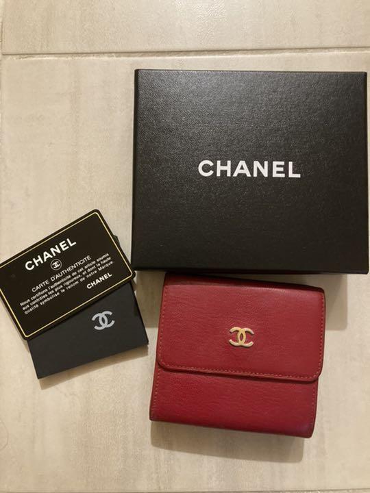 ひ*ろ様 CHANEL レッド 二つ折り財布 CHANEL レッド 二つ折り財布 - メルカリ