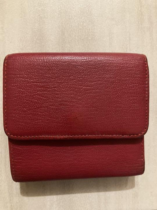 ひ*ろ様 CHANEL レッド 二つ折り財布 CHANEL 二つ折り財布 デカココマーク キャビアスキン レッド