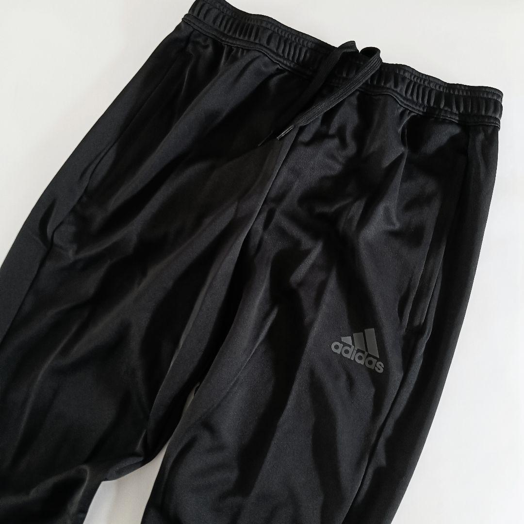 新品 アディダス ジャージ上下 XL セットアップ トラックスーツ