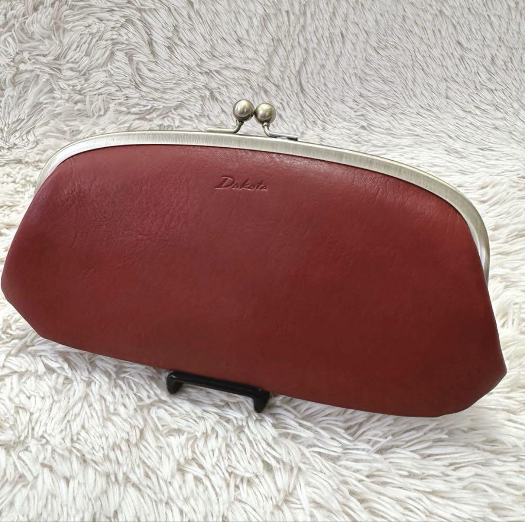 【美品】ダコタ がま口 長財布 ラルゴ レッド 赤 レディース レザー 極美品】Dakota ダコタ ラルゴ 長財布 がま口 レッド 赤 本革