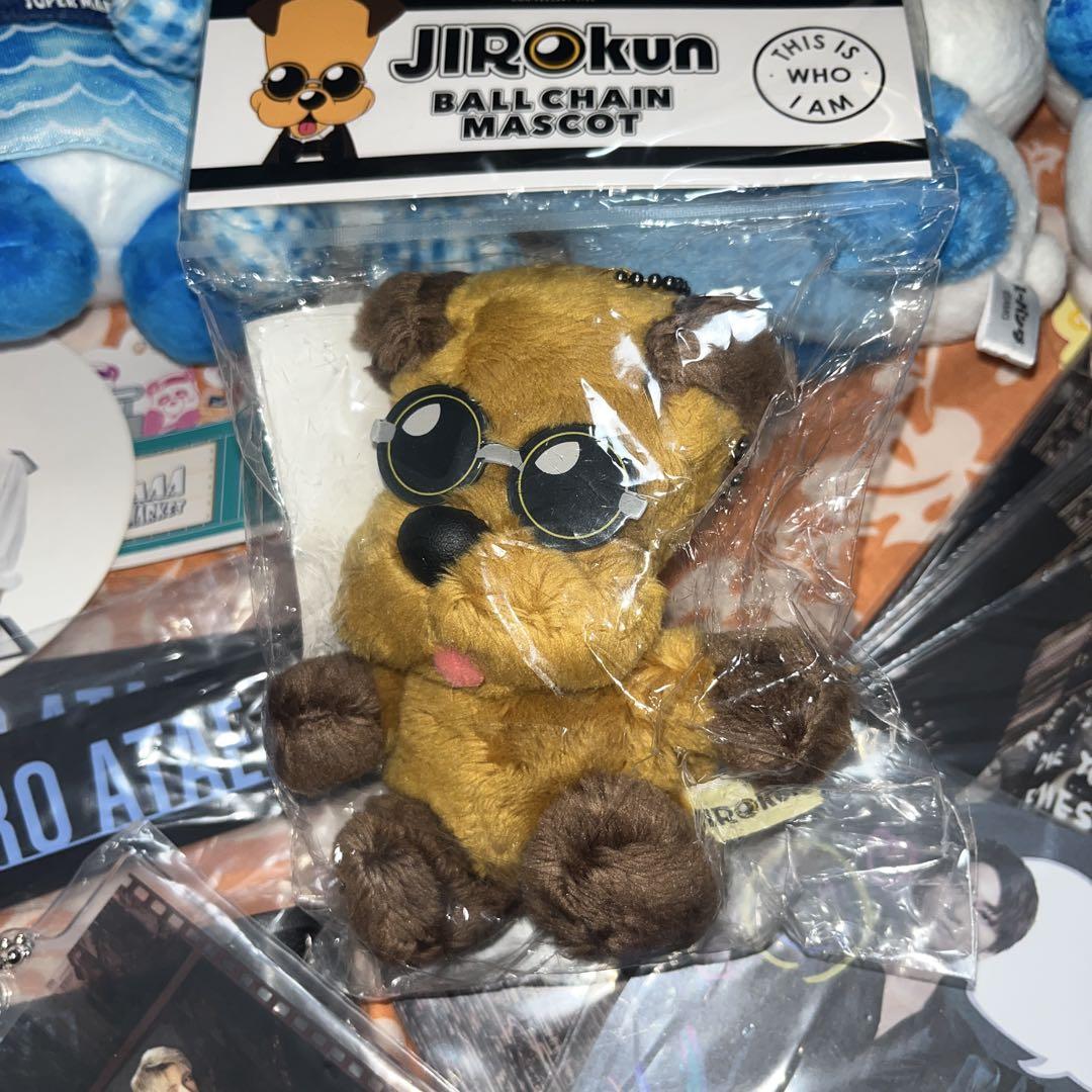 JIROKun タキシード風マスコット與真司郎グッズAAA - メルカリ