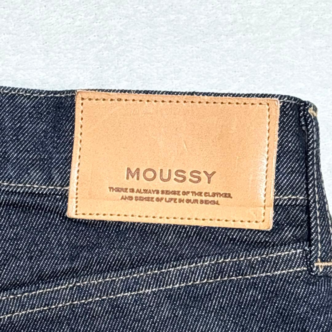 美品 マウジー MVS センタープレス ストレート デニム 26 MOUSSY