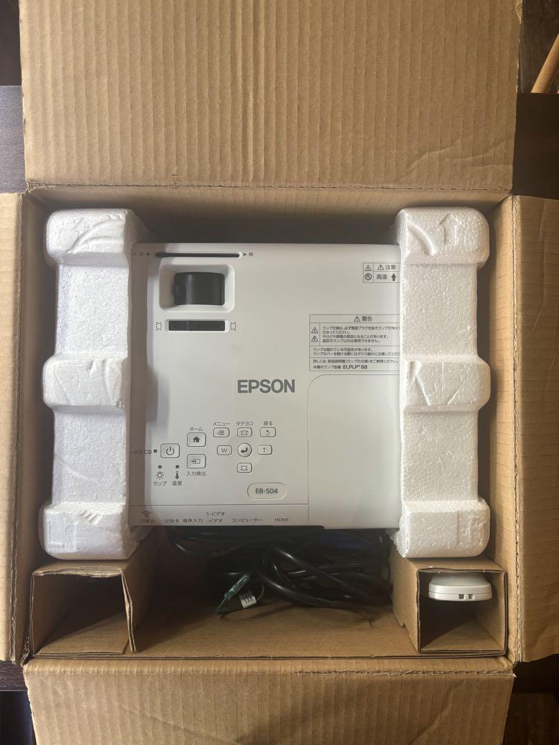 【美品】EPSONプロジェクター EB-S04 美品】EPSON プロジェクター EB-S04