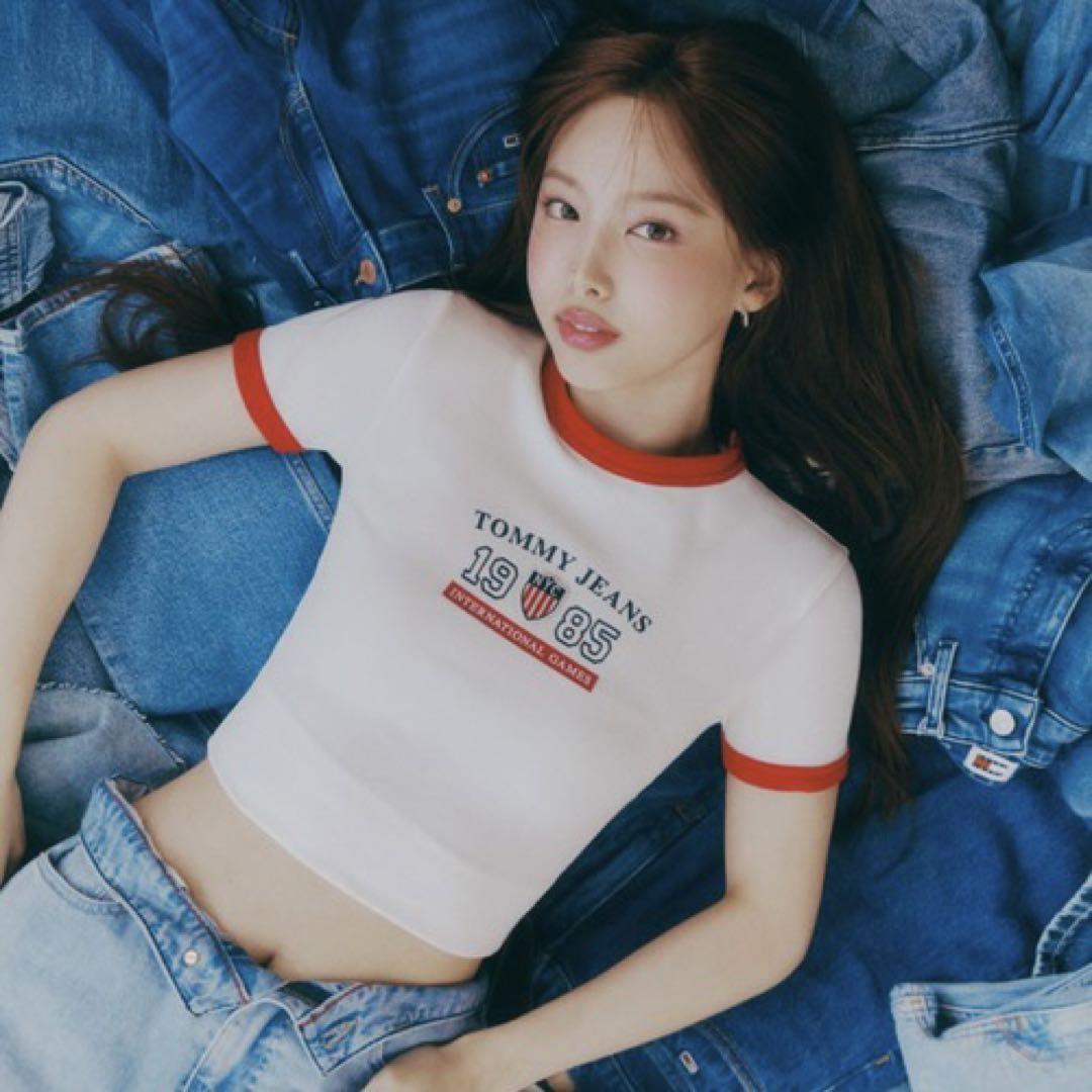 ナヨン着用 tommy Tシャツ - メルカリ