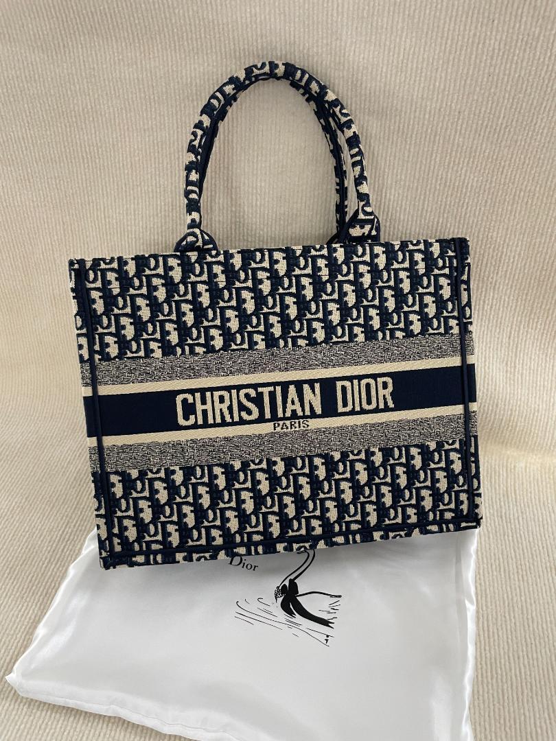 ☆ヴィンテージ☆DIOR☆パリ刺繍ブックトートバッグ DIOR】新作ブック トート「ディオール パームズ」の制作風景を