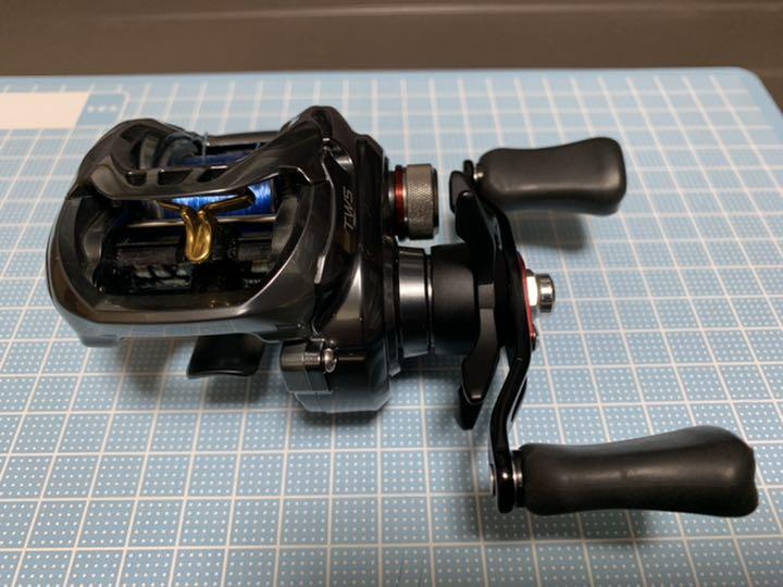 未使用近い】ダイワ ベイトリール 17タトゥーラ SV TW (左ハンドル