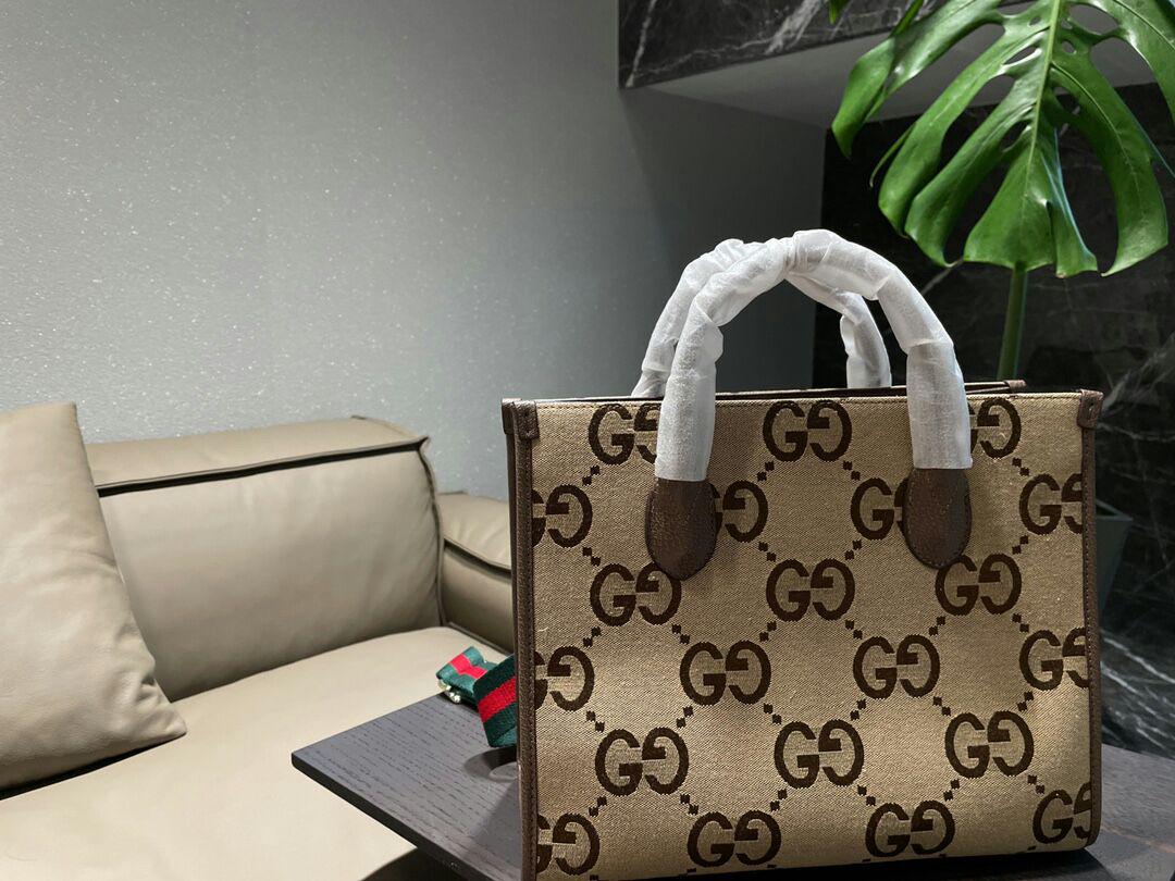 E10「超美品」GUCCI グッチトートバッグ2 - メルカリ E10「超美品」GUCCI グッチトートバッグ2 - メルカリ