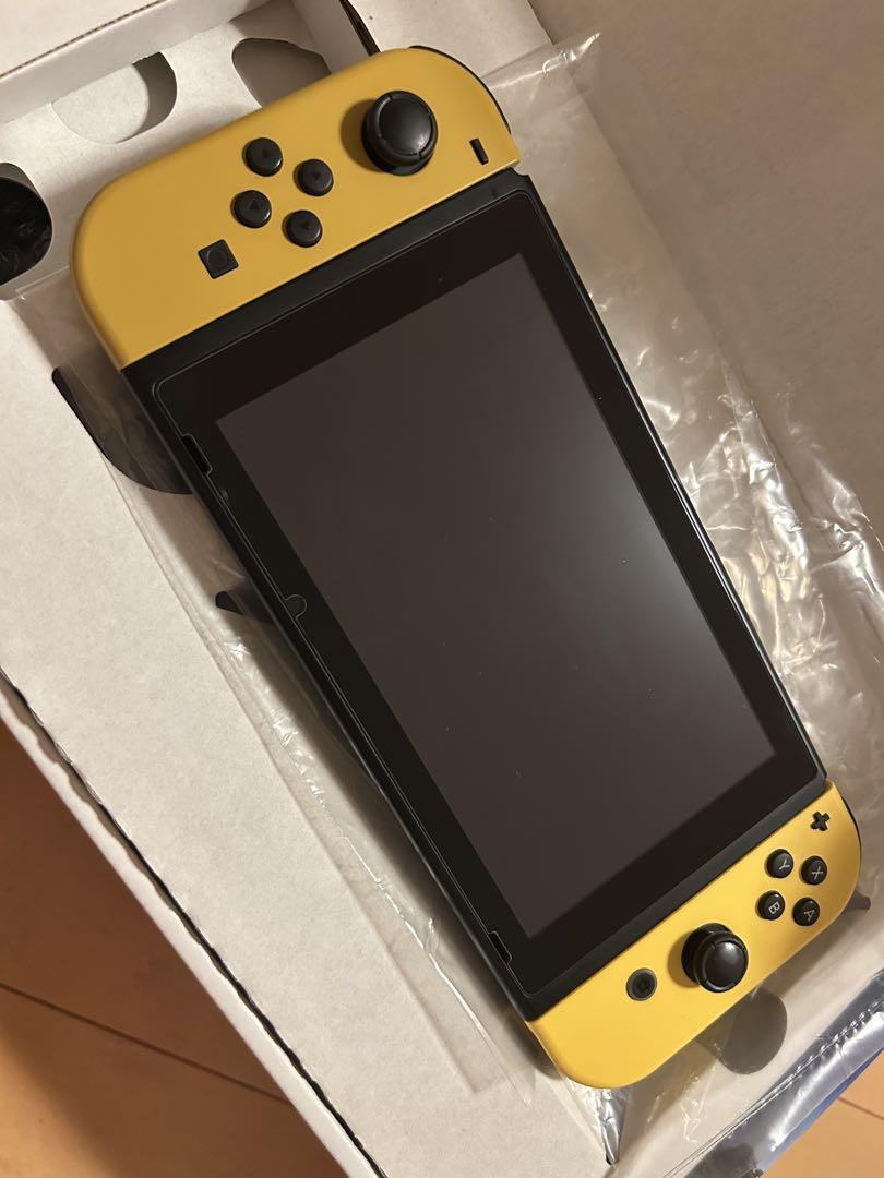 Switch　ピカブイ　レッツゴーピカチュウ　本体