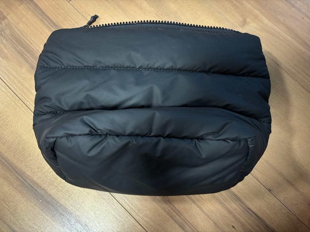 topologie ショルダーバッグ べサス　ブラック