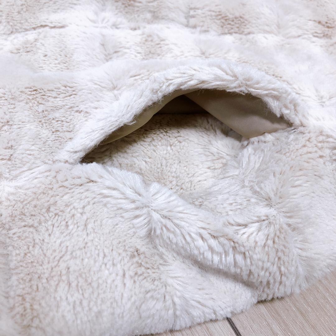 【美品】Re　ノーカラークルーネック上品フェイクファーロング丈長袖コート 美品】Re ノーカラークルーネック上品フェイクファーロング丈