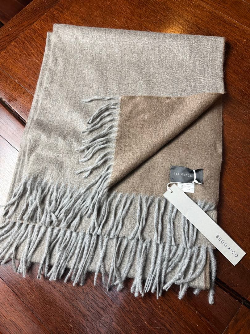 BEGG×CO リバーシブル カシミヤストールBegg & Co