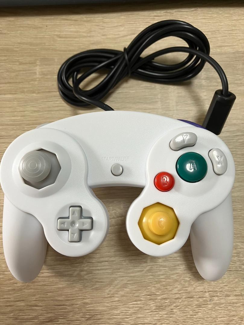 新品 ゲームキューブ コントローラー 互換品【ホワイト