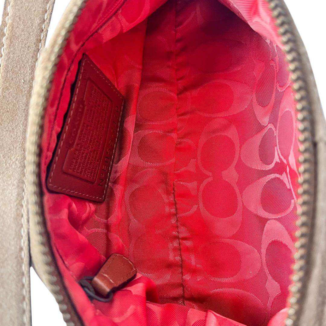 美品✨ COACH コーチ アクセサリーポーチ ワンショル ハーフムーン 肩掛け