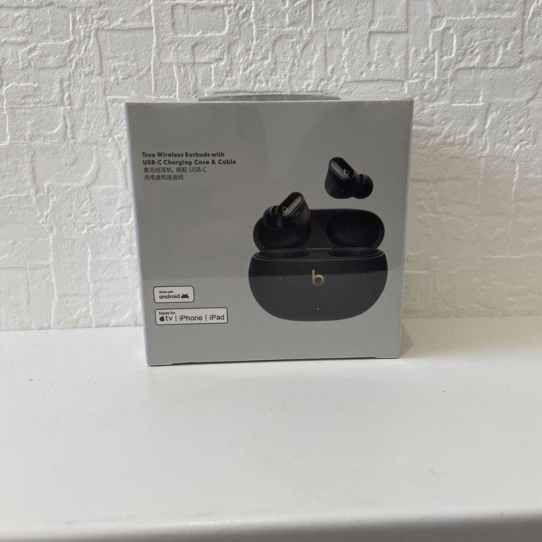 at 新品未使用　Beats Studio Buds +　ブラック