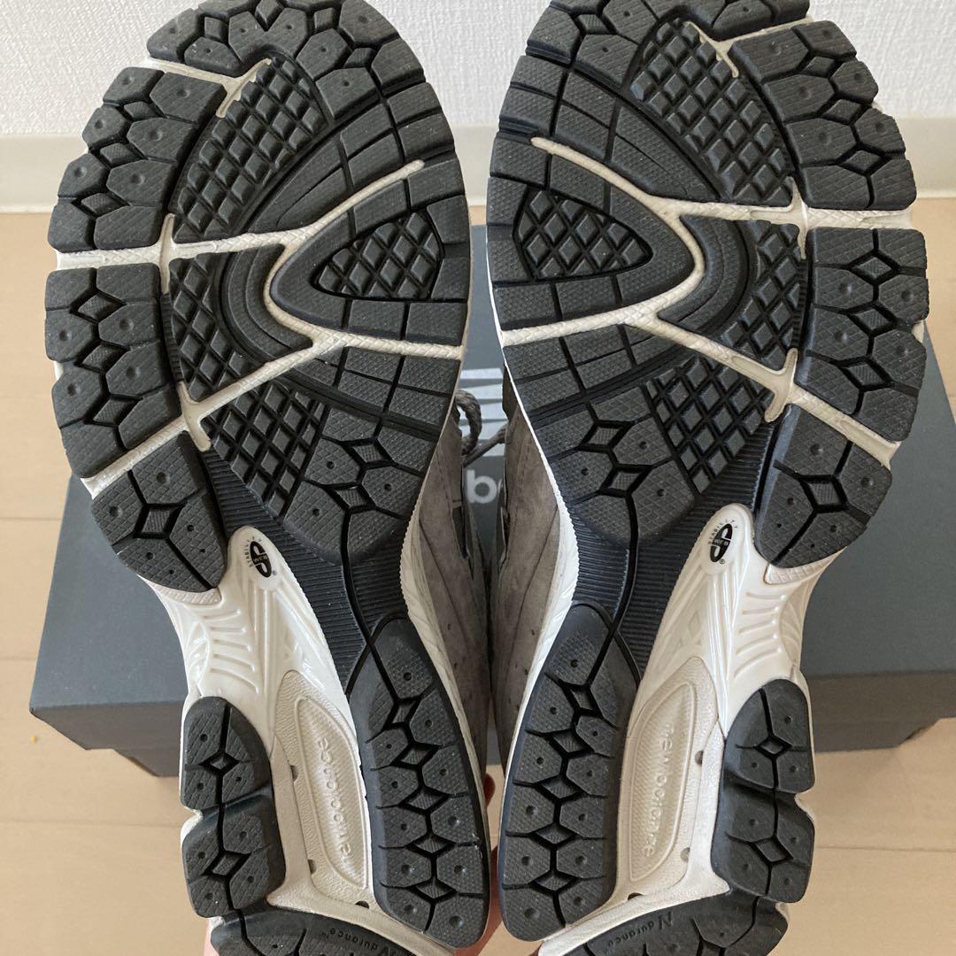 靴 New Balance M2002R GRAY 25cm