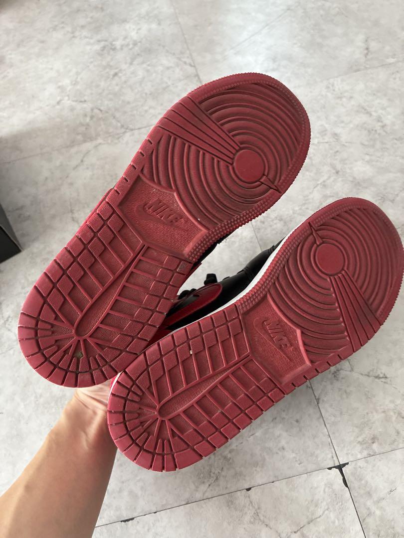 NIKE エアジョーダン1 ミドル　24.5 赤　黒