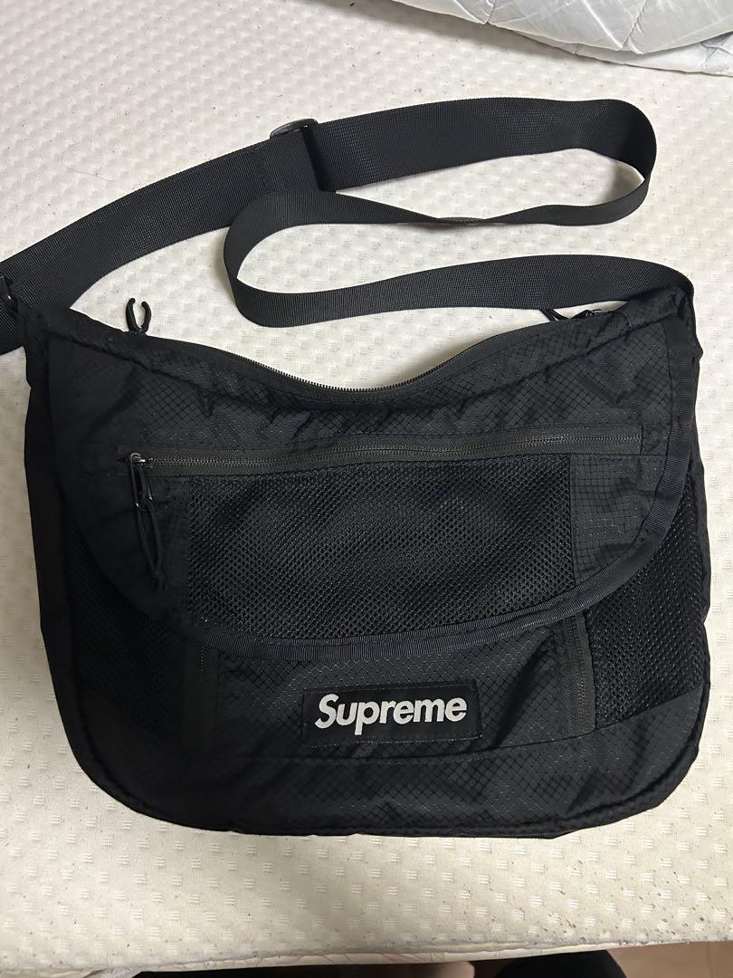 supreme 22ssメッセンジャーバッグ