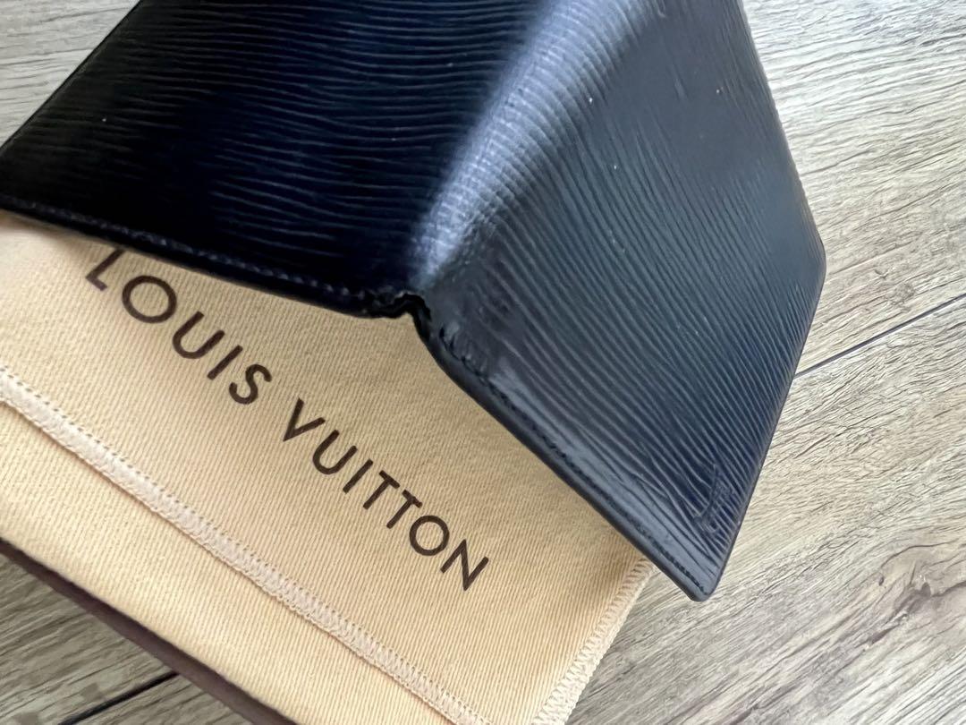 値下げしました【美品】Louis Vuittonエピ ２つ折り財布