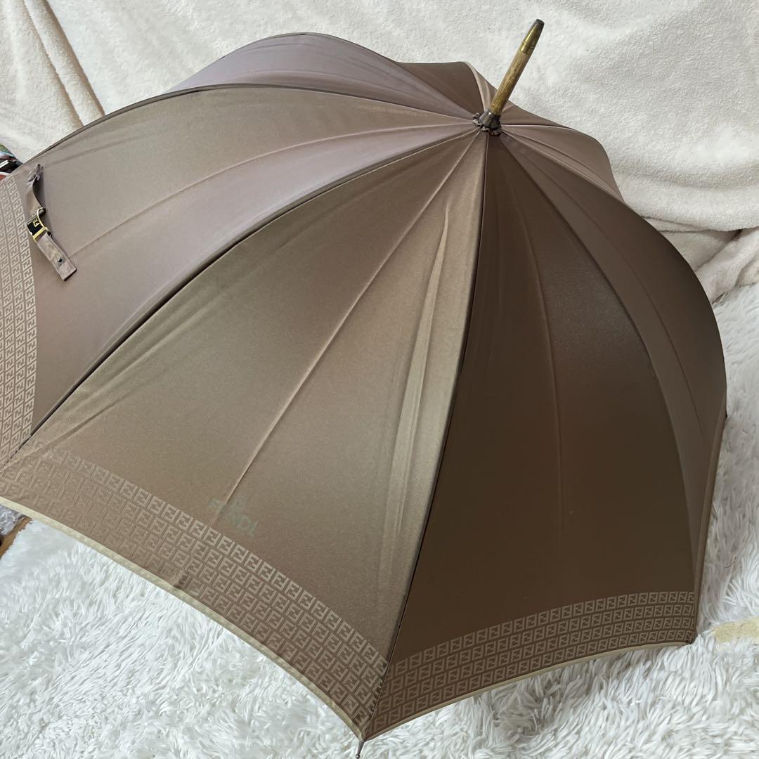 激安正規品 木製 傘 ズッキーノ ズッカ 高級 FENDI 美品 日傘 ブラウン 希少 小物