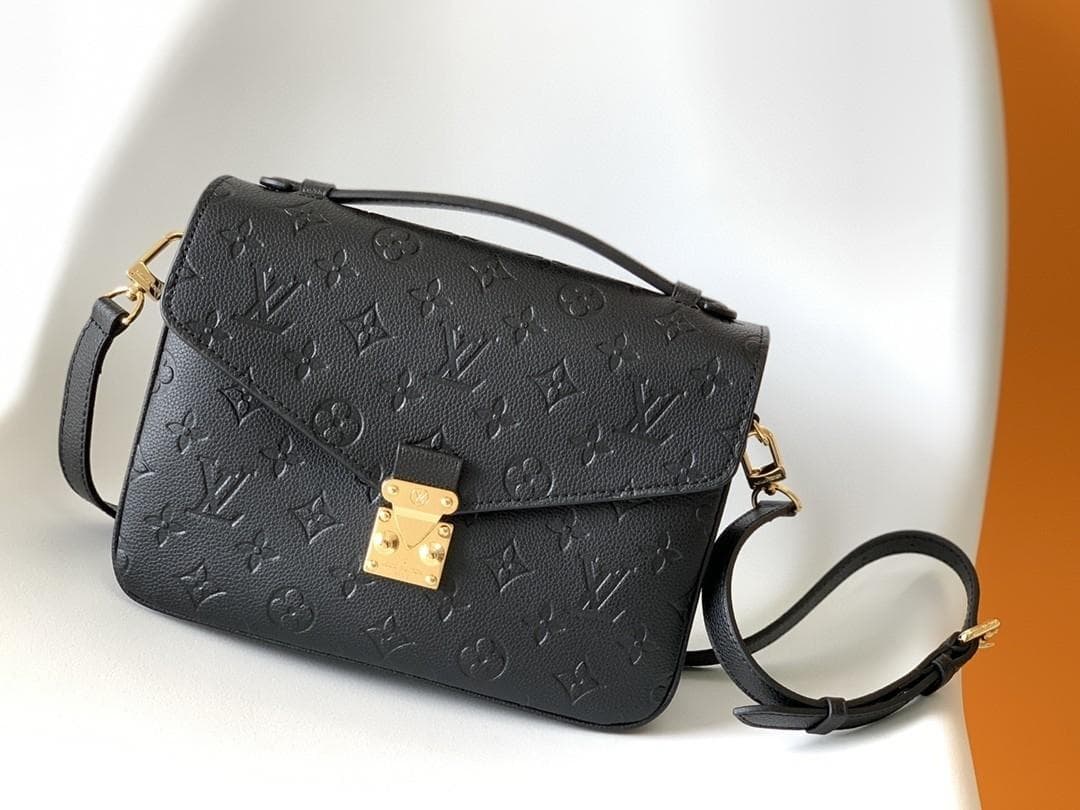 Louis Vuitton ブラック ハンドバッグバッグ