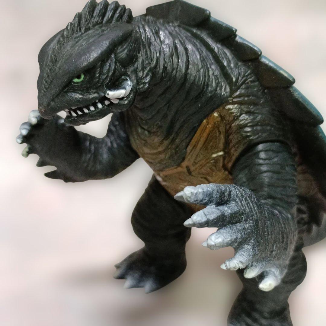 バンダイ1999年製フィギュア ソフビ ムービーモンスター - メルカリ