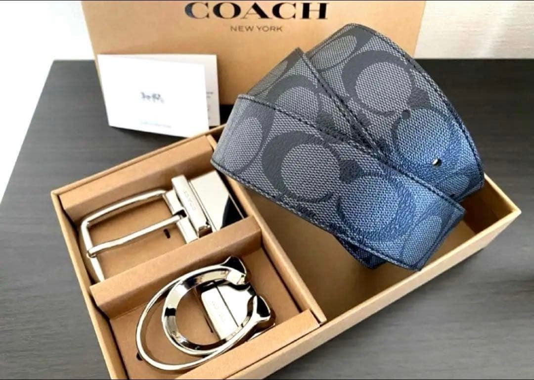 COACH コーチ　リバーシブル　シグネチャー　シルバーバックル　専用箱付