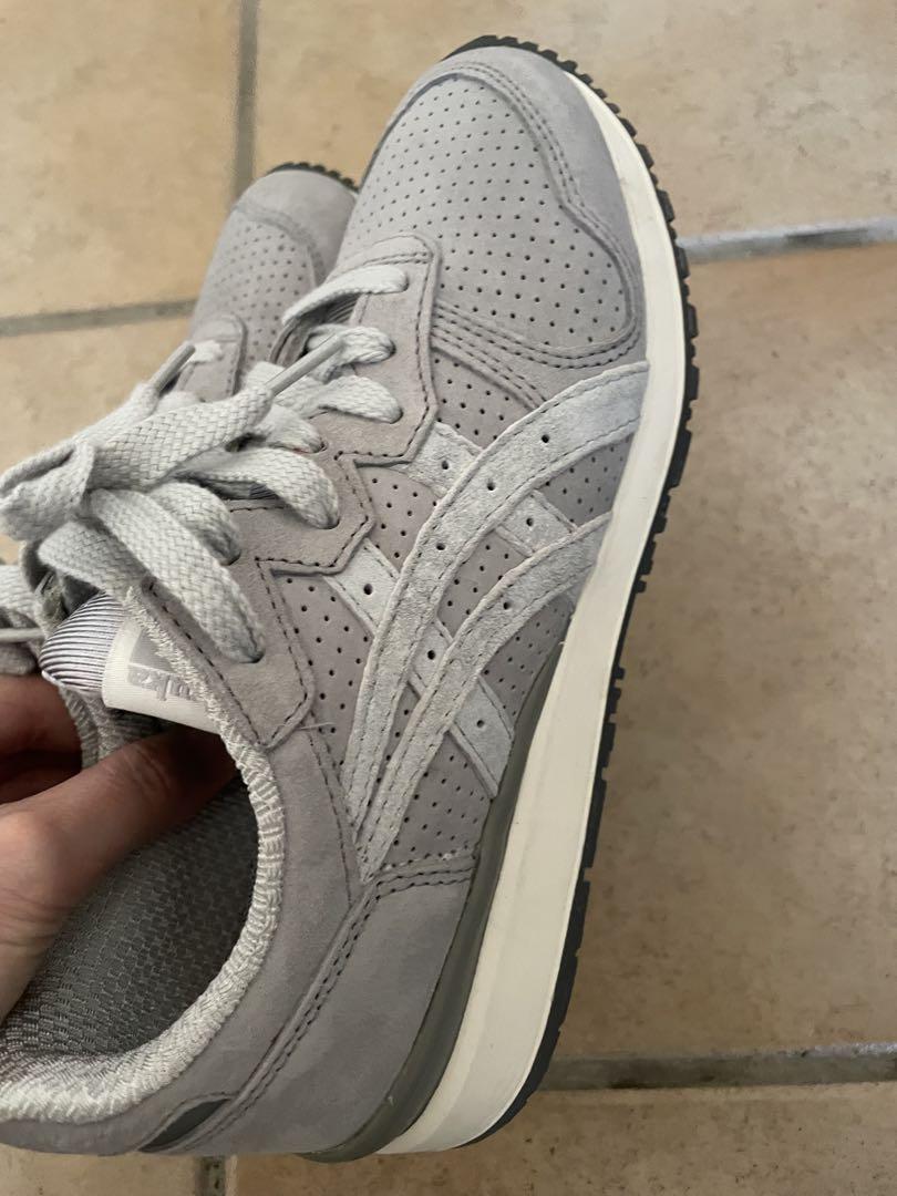 美品 Onitsuka Tiger グレー スエード 23.5ブランド