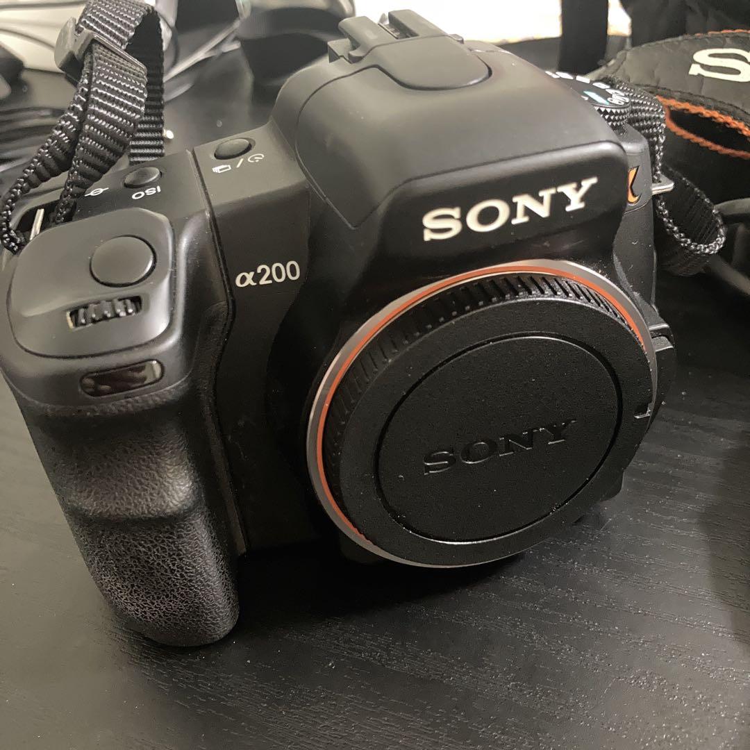 Sony α200 デジタル一眼レフ 2本レンズ＋メモリ＋バッテリー＋バック付き Amazon | SONY デジタル一眼レフカメラ Wズームレンズキット