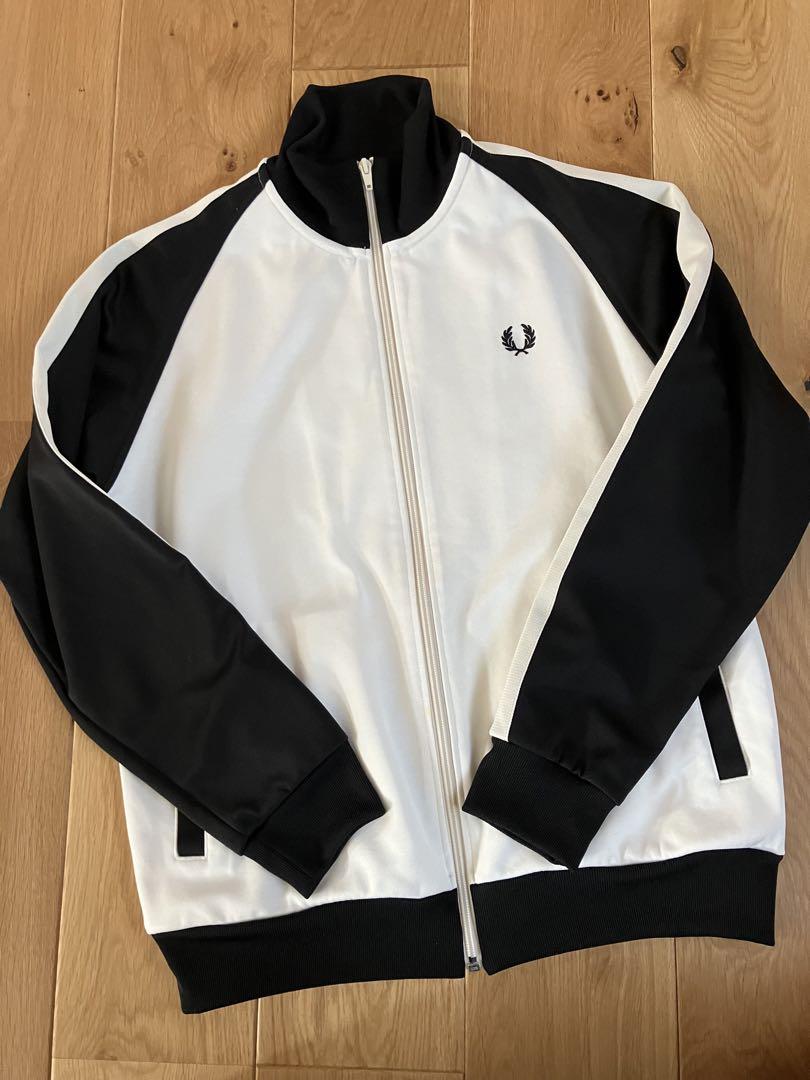 FRED PERRY × BEAMS / 別注 トラックジャケットが2024年 10月