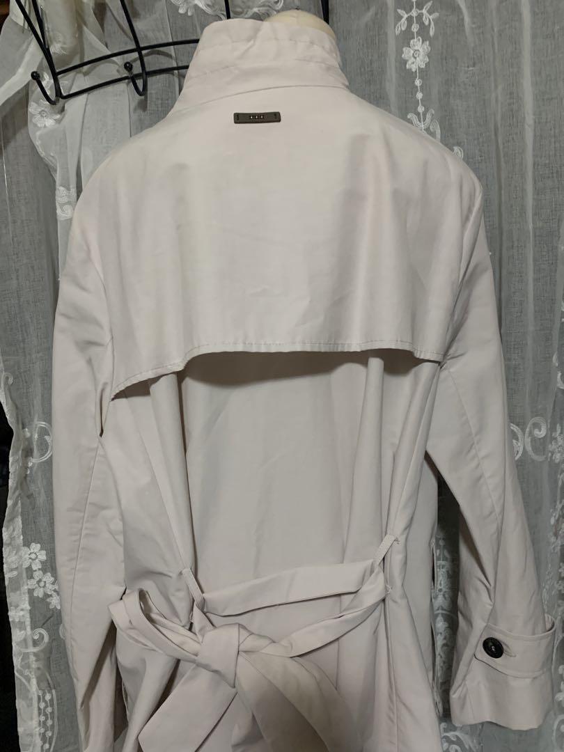 新品　PESERICO