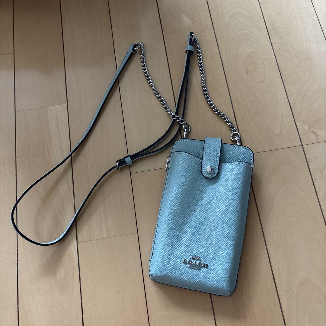 COACH スマホショルダーバッグ ライトブルー