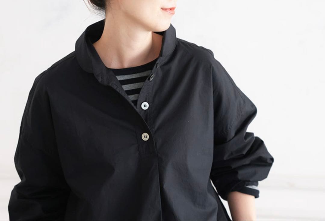 まるい襟のプルオーバー シャツブラウスXL