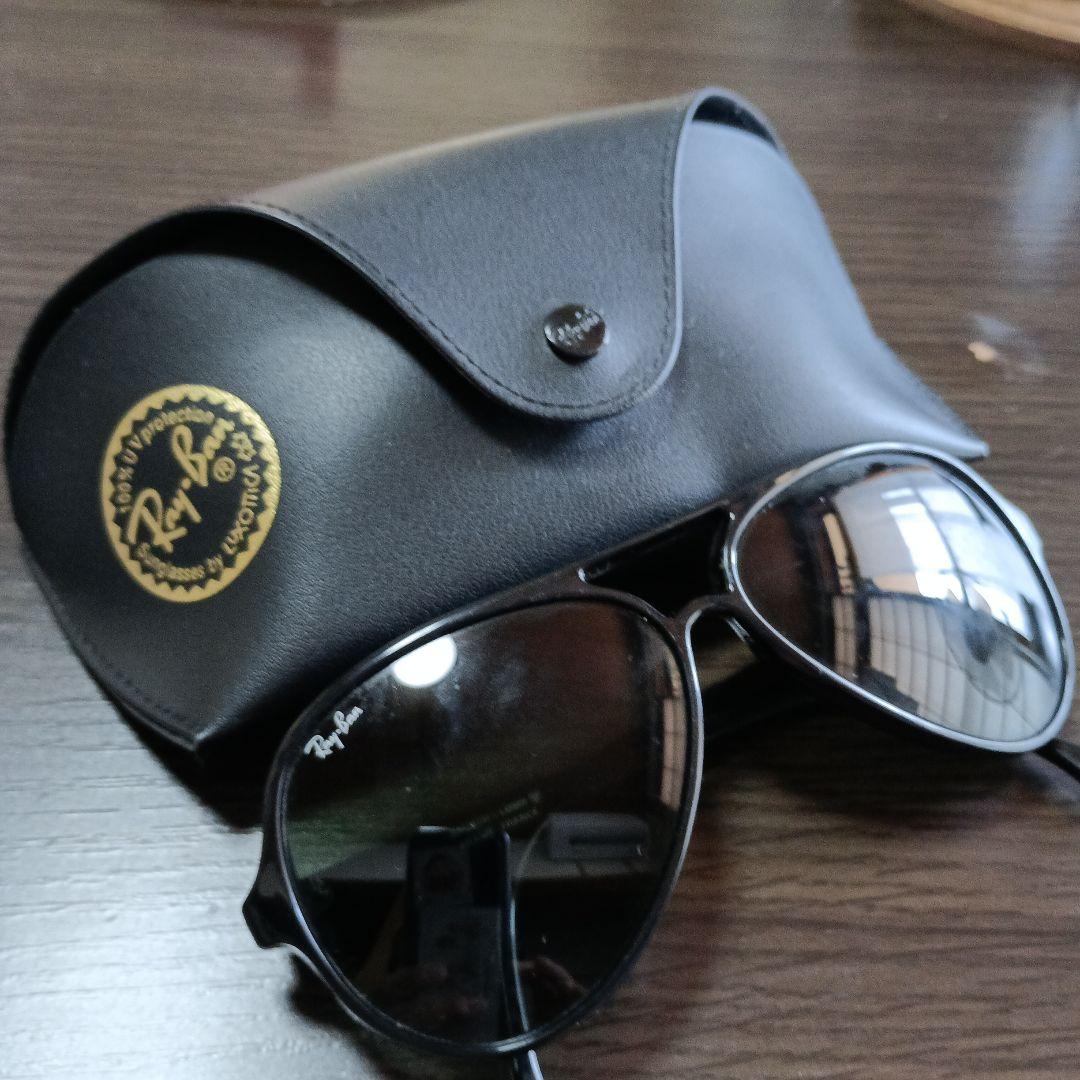 Ray-Ban ブラックサングラス レザーケース付き Ray-Ban ブラックサングラス レザーケース付き - メルカリ