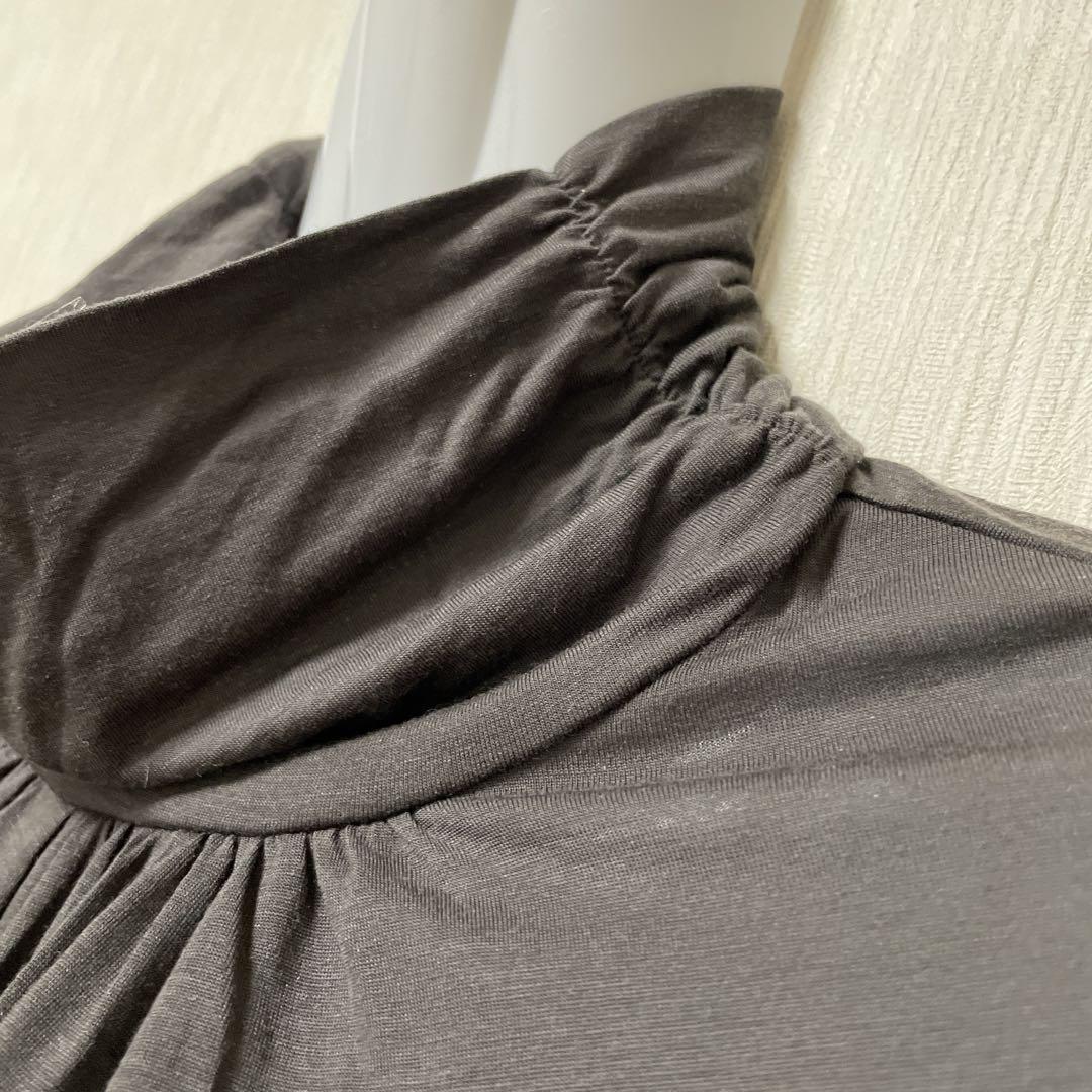 新品 PINORE カシミヤ10% ギャザー タートルネックトップス サイズ38 新品 PINORE カシミヤ10% ギャザー タートルネックトップス サイズ38