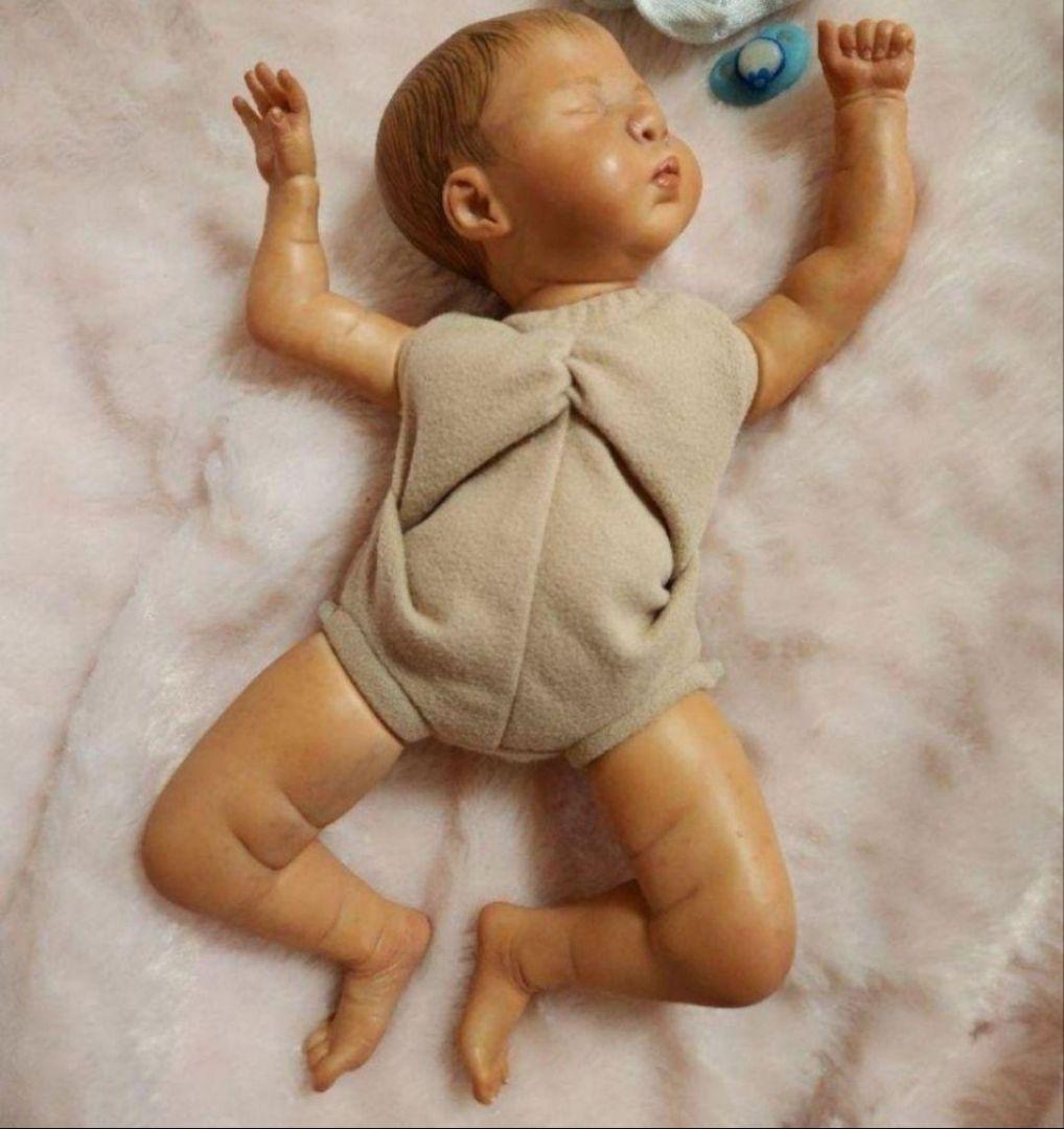 リボーンドール 小さなリアル赤ちゃん