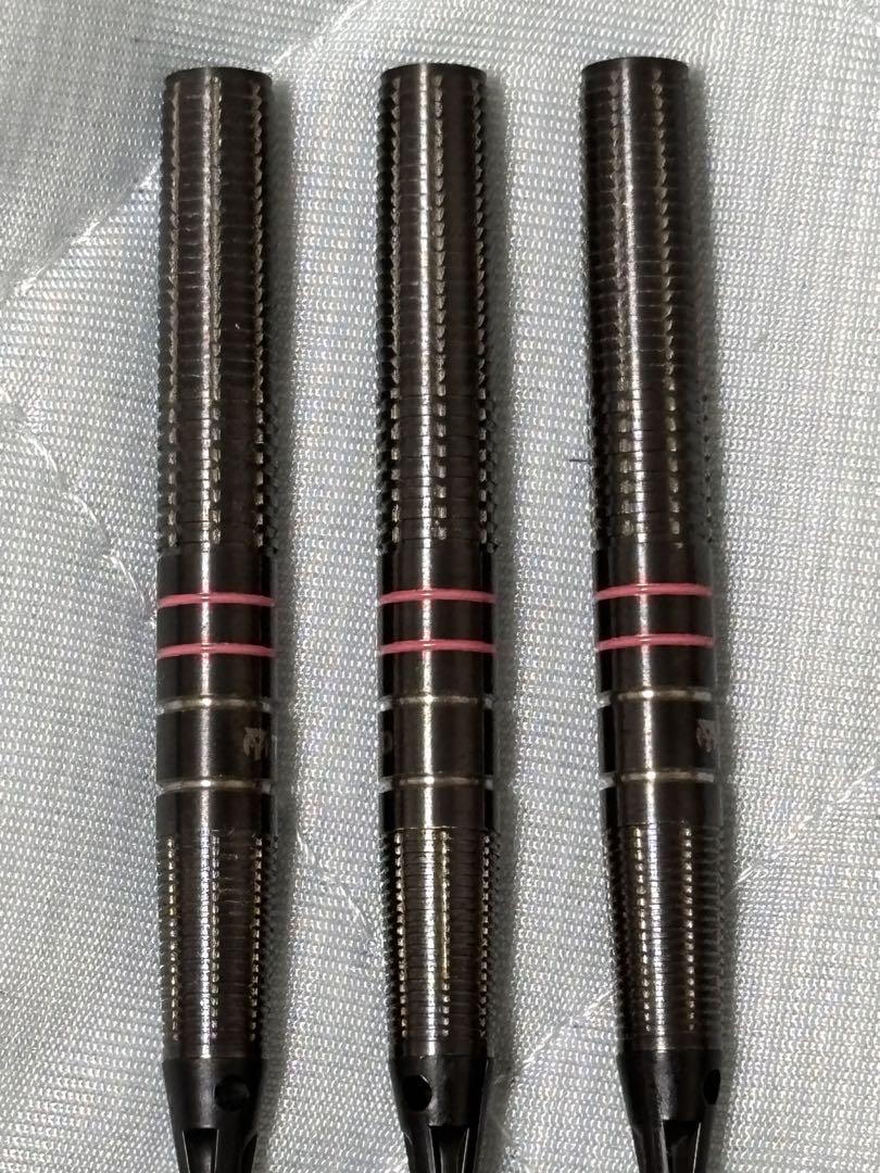 ダーツ TRiNiDAD HUGO