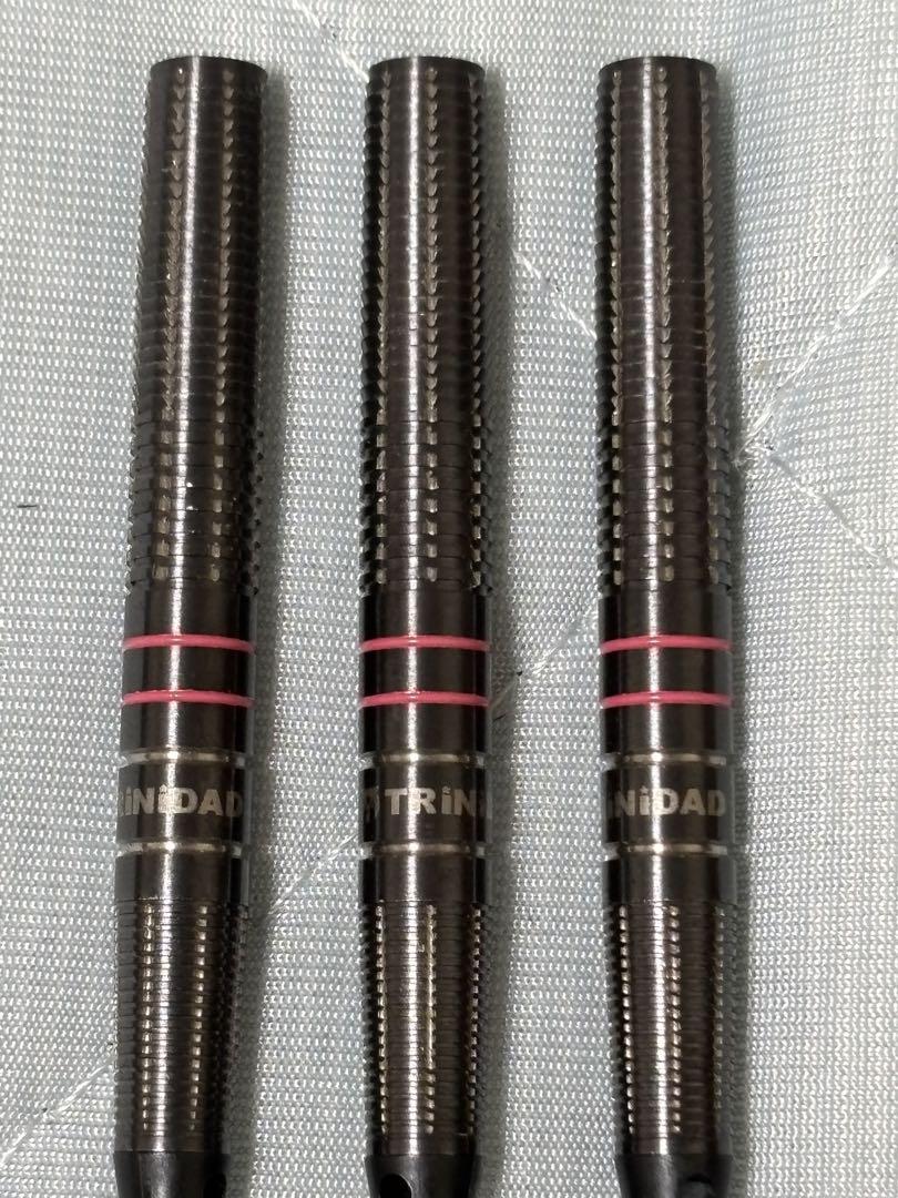 ダーツ TRiNiDAD HUGO