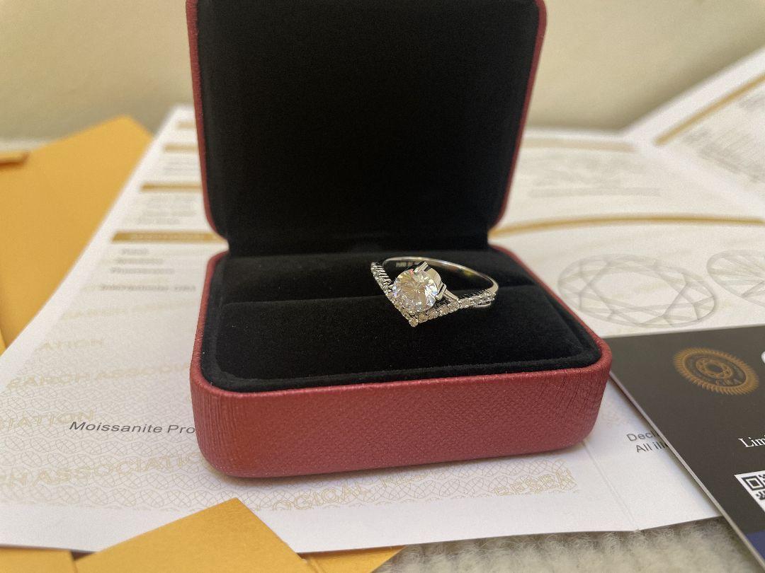 超美品 Pt950絶品 ダイヤモンド指輪 1ct 結婚ダイヤの指輪