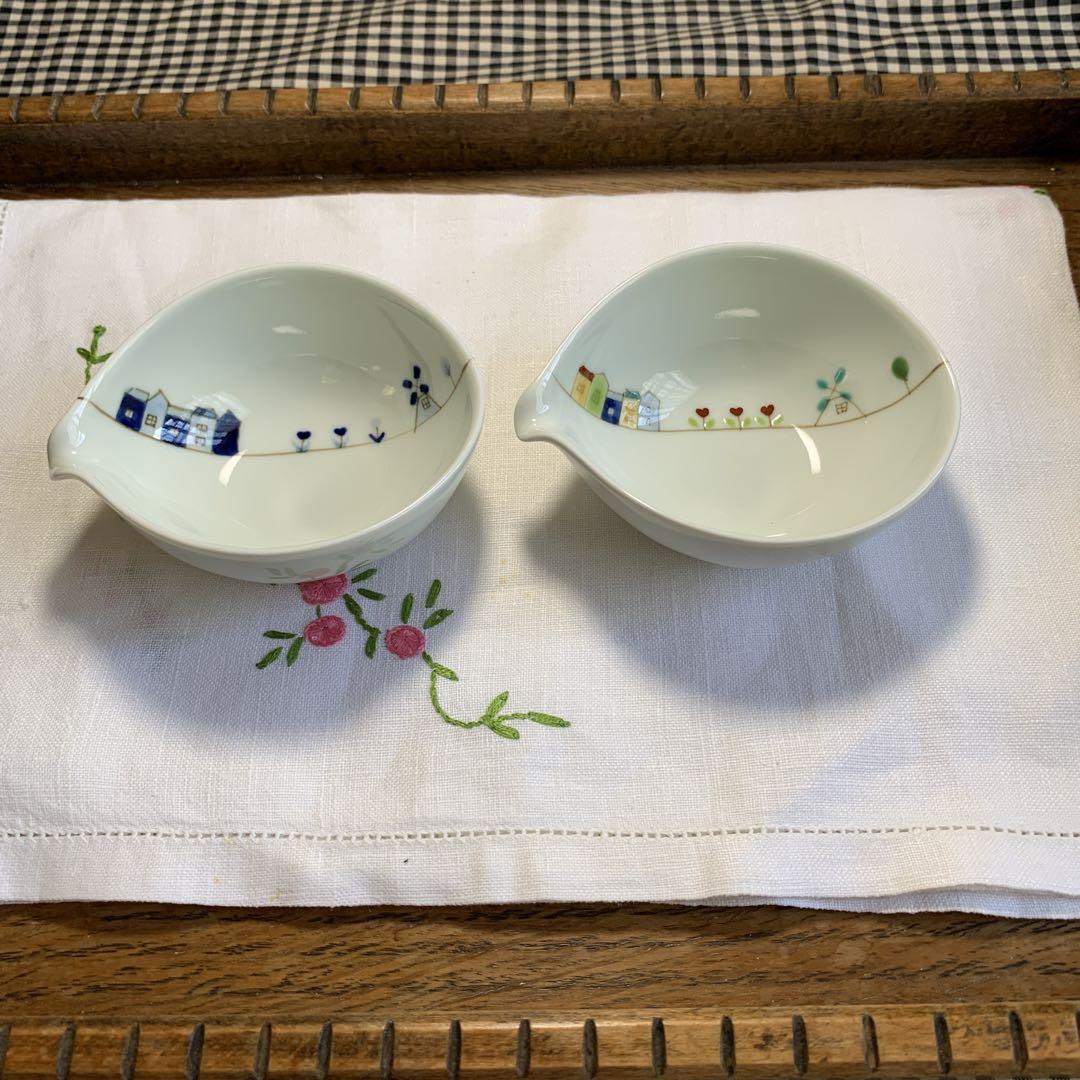新品有田焼：ペアのミニ片口、絵付けのうつわ、オランダ風車、薬味入れ、