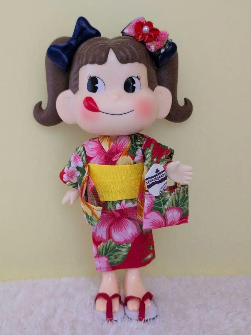 花柄 浴衣　等身大 ペコちゃん ペコちゃん人形 花柄浴衣セット - メルカリ