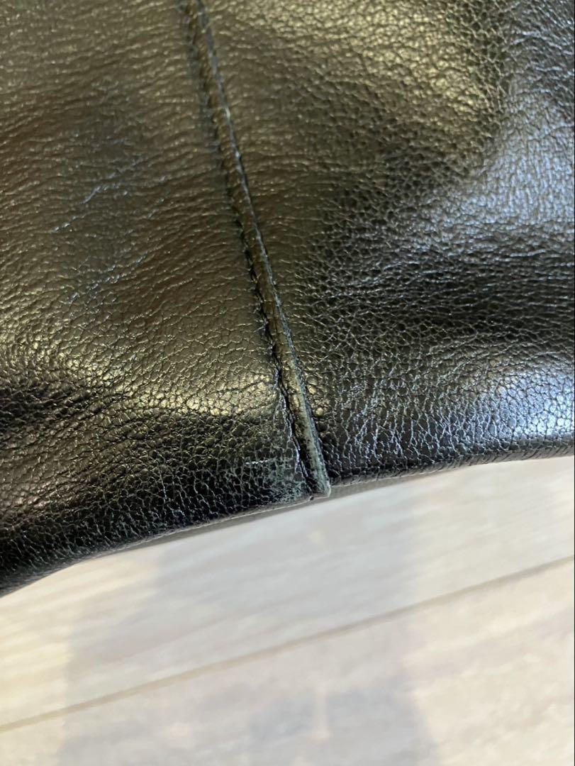 ikot イコット 扇 ハンドバッグ ougi レザー ブラック 黒　ファー ikot イコット 扇 ハンドバッグ ougi レザー ブラック 黒 ファー
