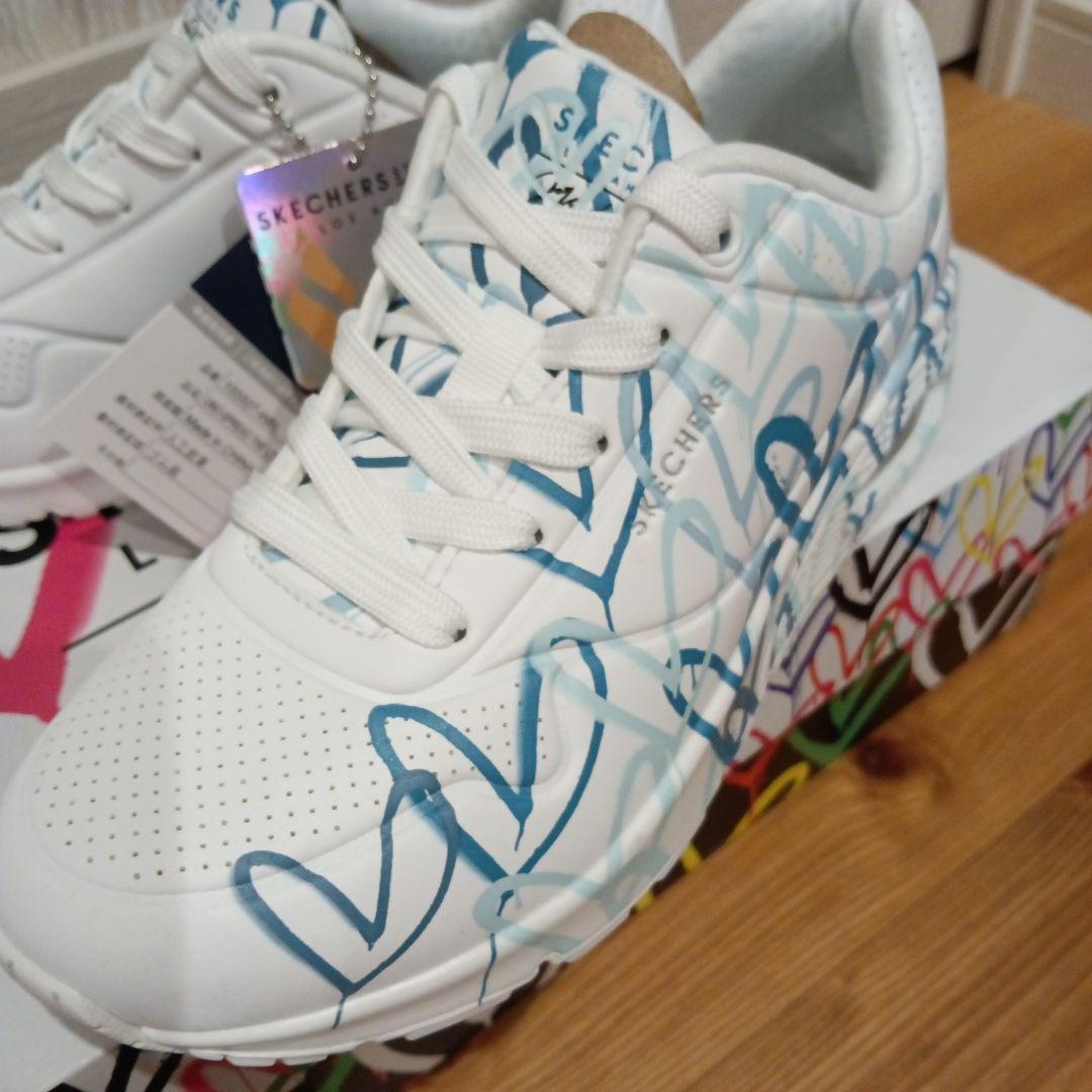 ☆新品未使用☆SKECHERS ハート柄 スニーカー ホワイト ブルー