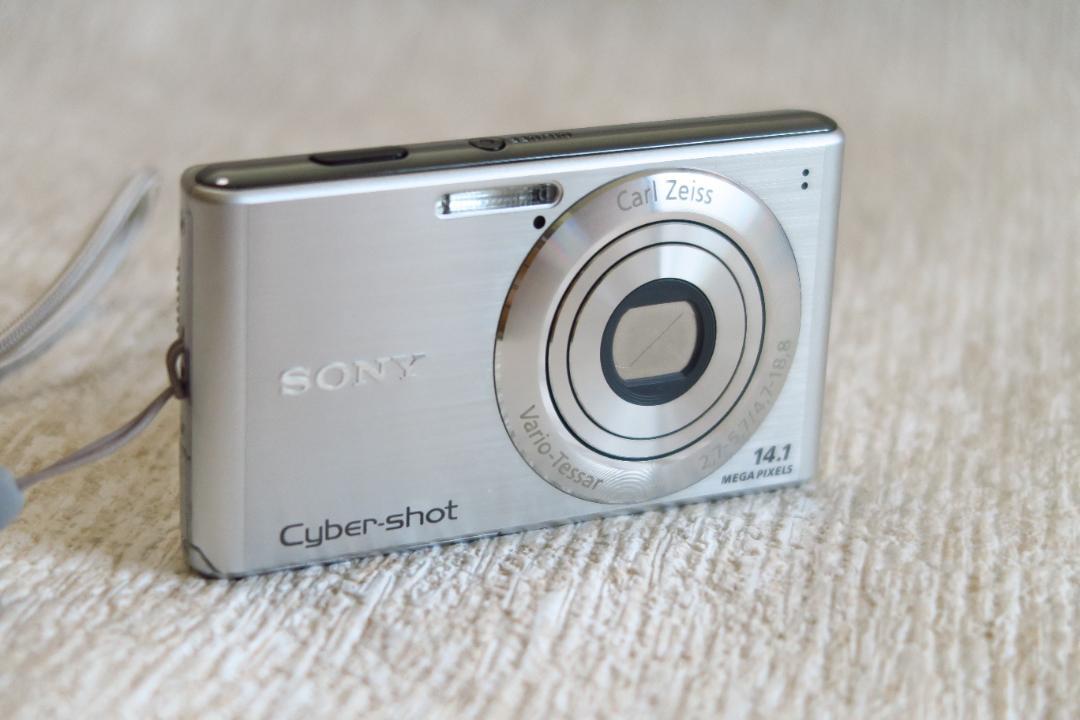 ピッカピカの美品：SONY Cyber-shot DSC-W530 元箱付き